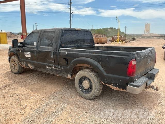 Ford F-250 Utilitaire benne