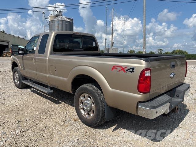 Ford F-250 Utilitaire benne
