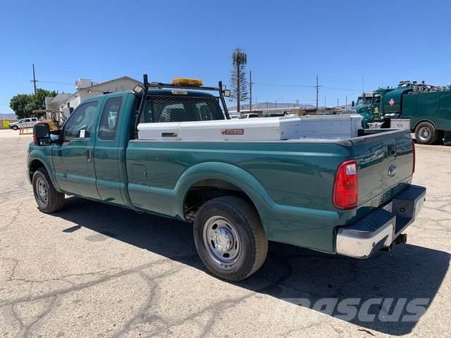 Ford F-250 Autre fourgon / utilitaire