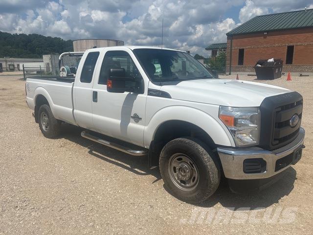 Ford F-250 Autre fourgon / utilitaire