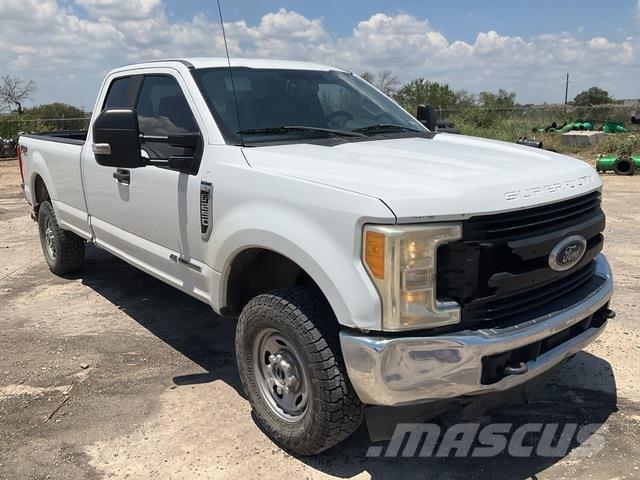 Ford F-250 Autre fourgon / utilitaire