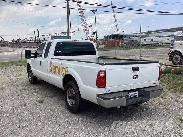 Ford F-250 Autre fourgon / utilitaire
