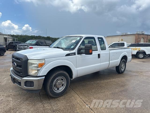 Ford F-250 Autre fourgon / utilitaire