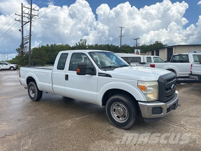 Ford F-250 Autre fourgon / utilitaire