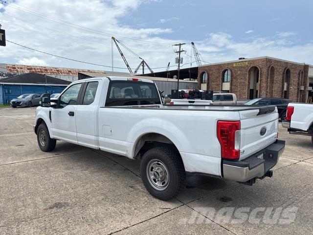 Ford F-250 Autre fourgon / utilitaire