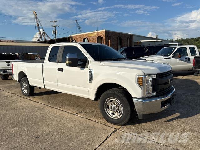 Ford F-250 Autre fourgon / utilitaire