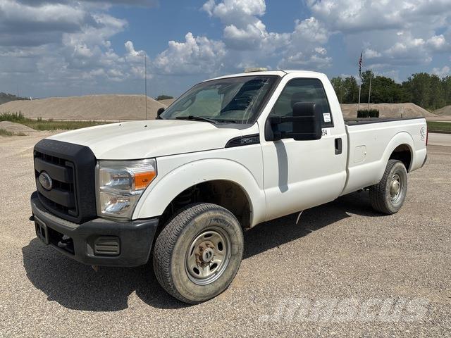 Ford F-250 Autre fourgon / utilitaire