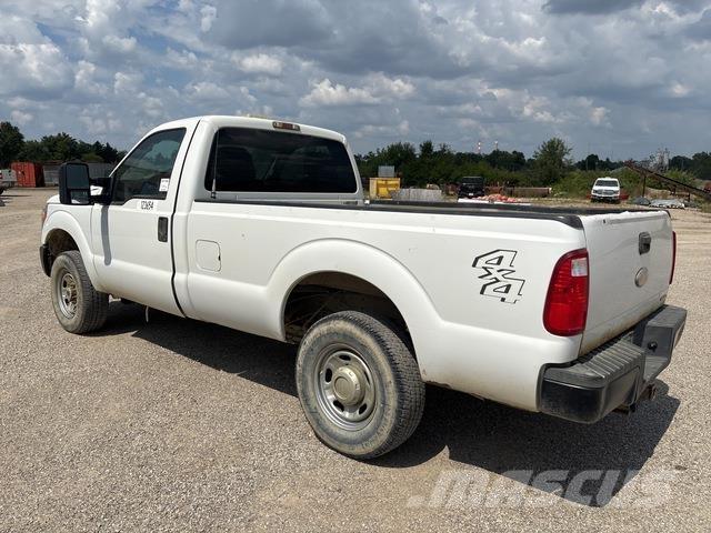 Ford F-250 Autre fourgon / utilitaire