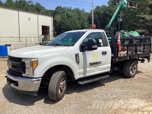 Ford F-250 Camion plateau