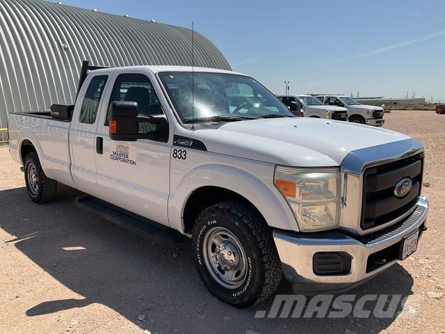 Ford F-250 Utilitaire benne