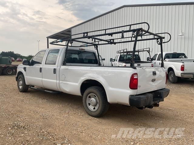 Ford F-250 Utilitaire benne