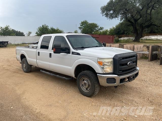 Ford F-250 Utilitaire benne