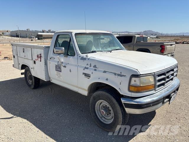 Ford F-250 Utilitaire benne