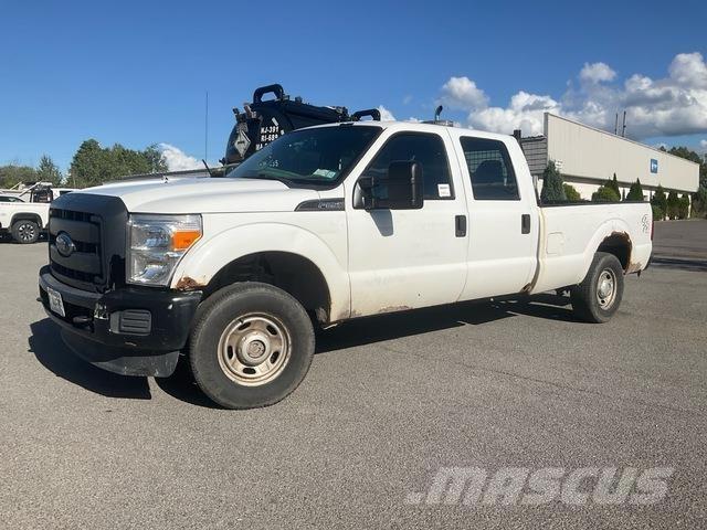 Ford F-250 Utilitaire benne