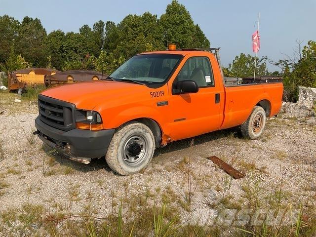Ford F-250 Utilitaire benne