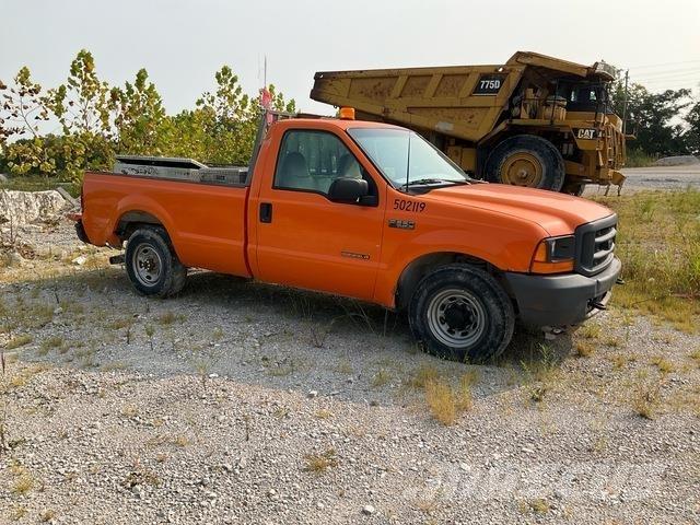 Ford F-250 Utilitaire benne