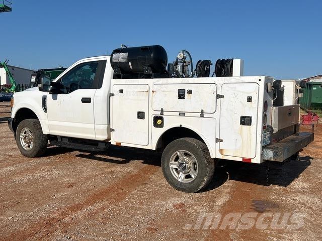 Ford F-250 Camions et véhicules municipaux