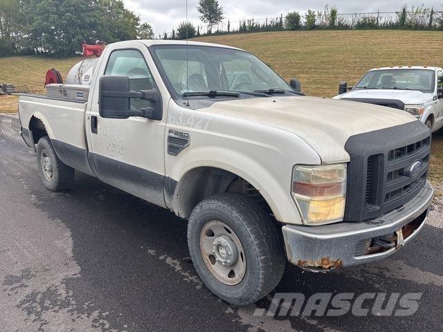 Ford F-250 Utilitaire benne