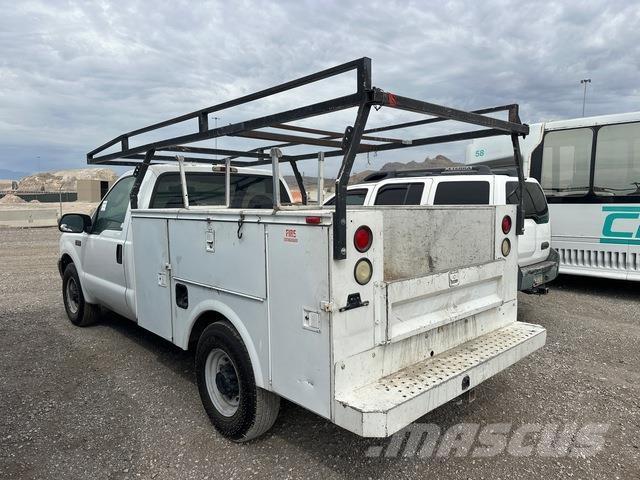 Ford F-250 Utilitaire benne