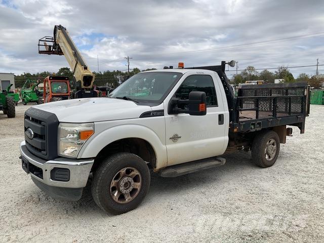 Ford F-250 Camion plateau