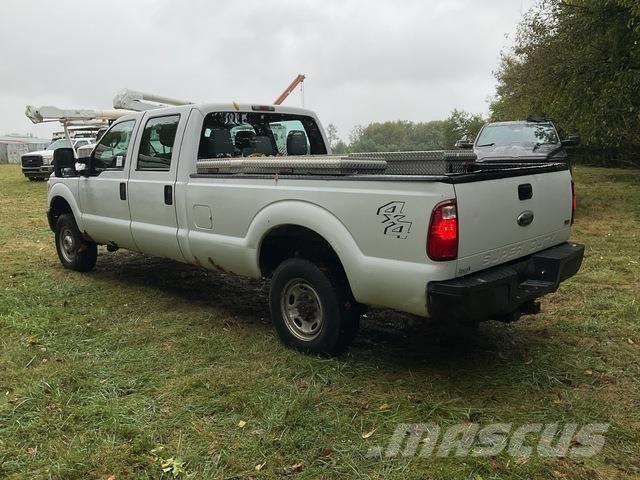 Ford F-250 Utilitaire benne