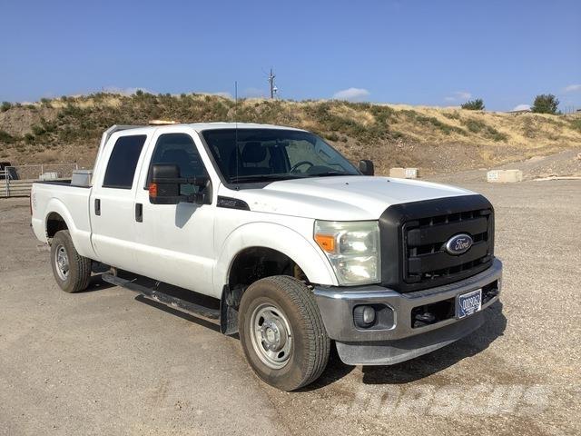 Ford F-250 Utilitaire benne