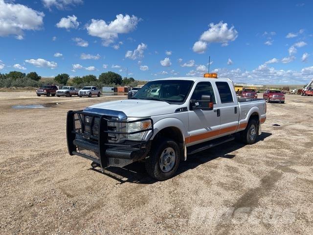 Ford F-250 Utilitaire benne