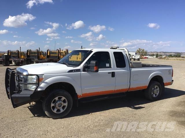 Ford F-250 Utilitaire benne