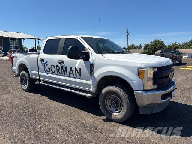 Ford F-250 Utilitaire benne