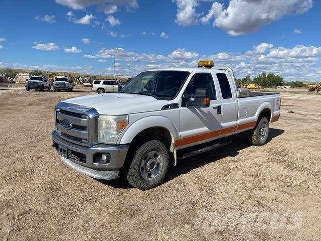 Ford F-250 Utilitaire benne
