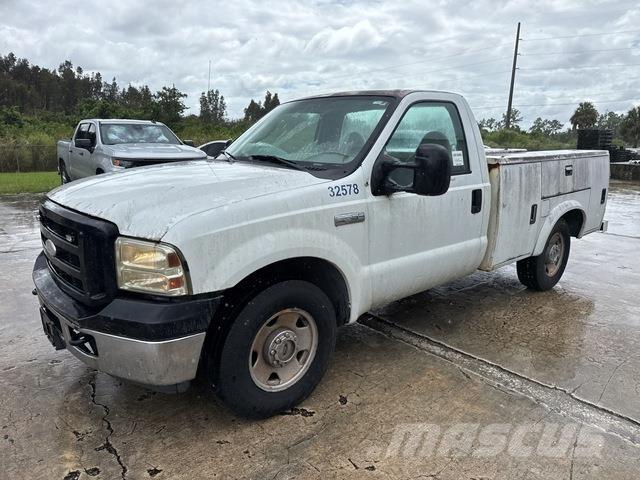 Ford F-250 Utilitaire benne