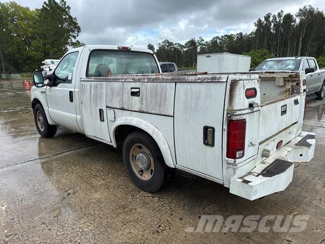Ford F-250 Utilitaire benne