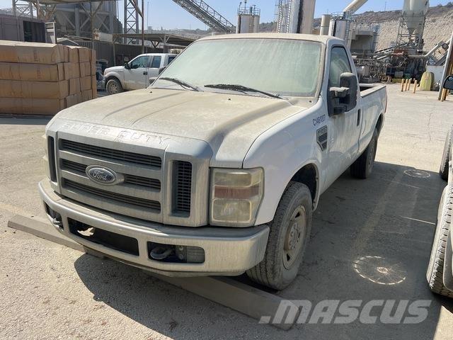 Ford F-250 Utilitaire benne