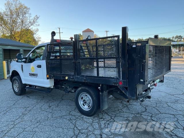 Ford F-250 Camion plateau