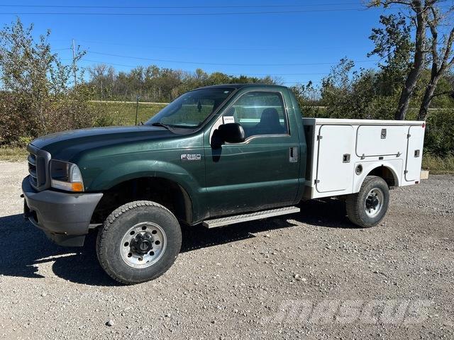 Ford F-250 Utilitaire benne