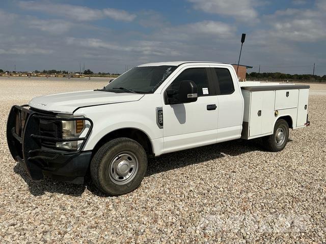 Ford F-250 Utilitaire benne