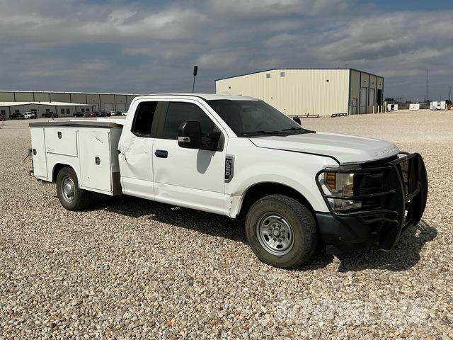 Ford F-250 Utilitaire benne