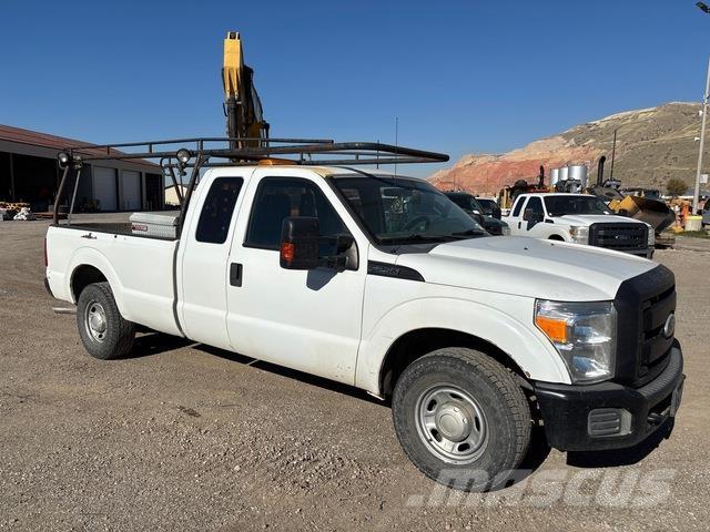 Ford F-250 Utilitaire benne