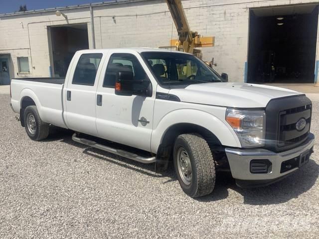Ford F-250 4x4 Autre fourgon / utilitaire