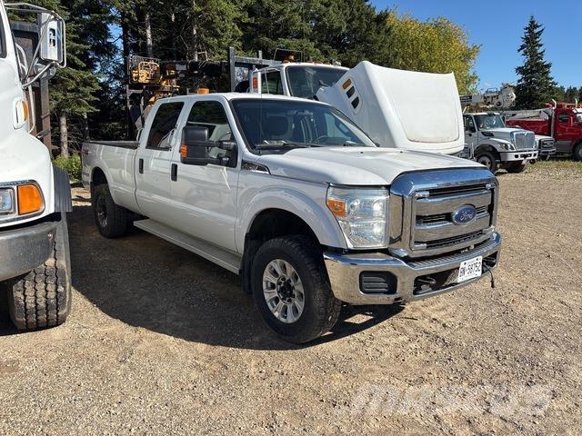 Ford F-350 Utilitaire benne