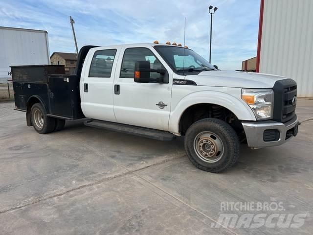 Ford F-350 Utilitaire benne