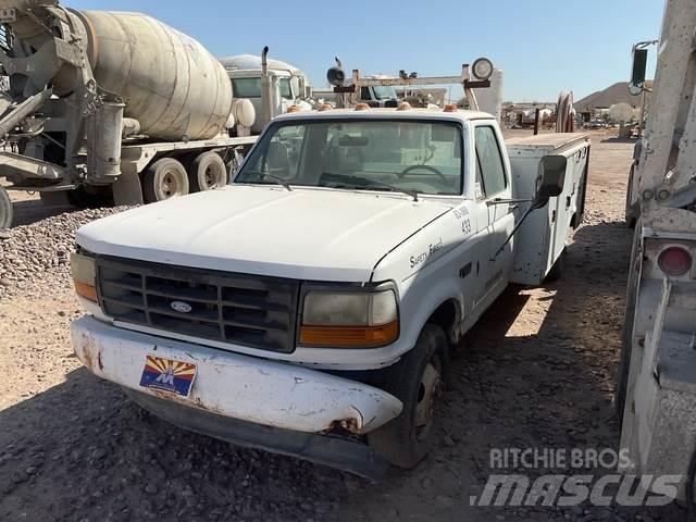 Ford F-350 Utilitaire benne