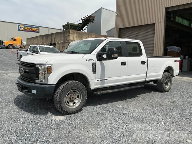 Ford F-350 Autre fourgon / utilitaire