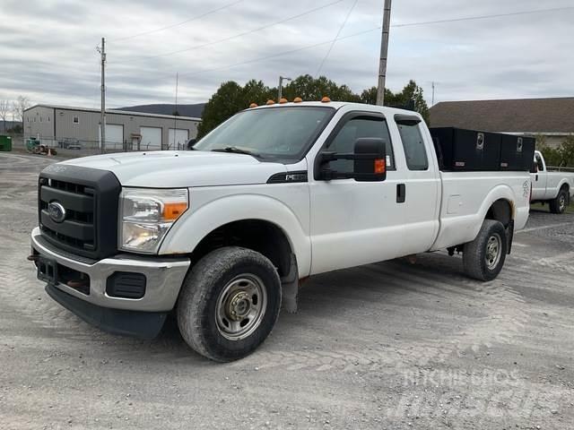 Ford F-350 Autre fourgon / utilitaire