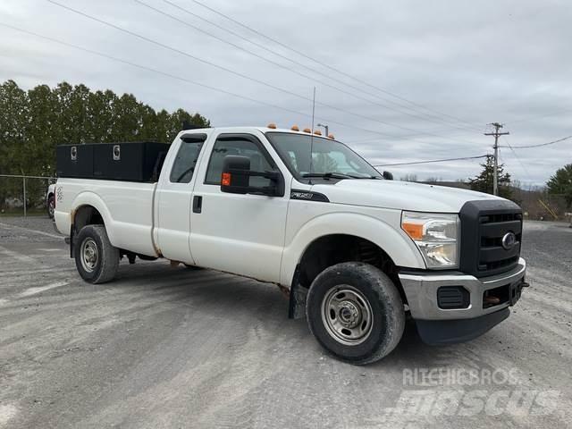 Ford F-350 Autre fourgon / utilitaire
