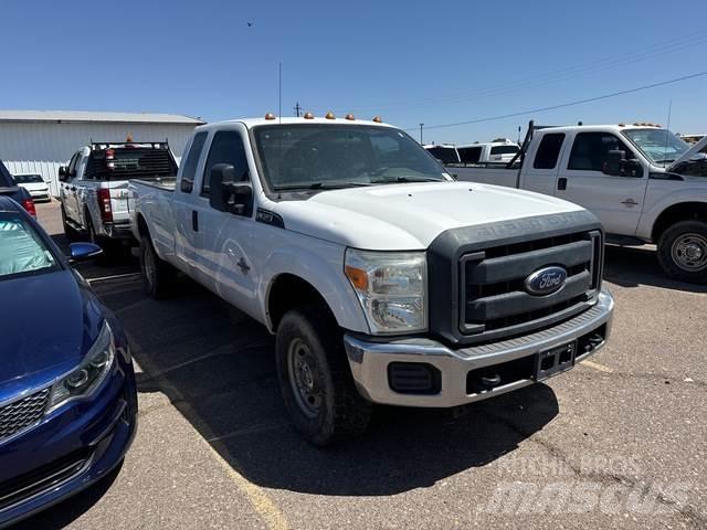 Ford F-350 Autre fourgon / utilitaire