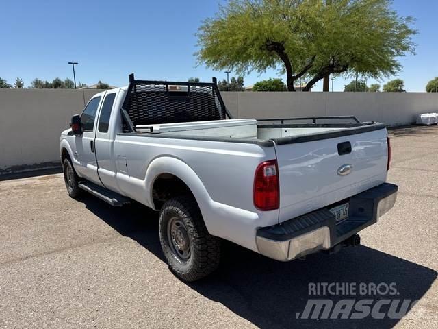 Ford F-350 Autre fourgon / utilitaire