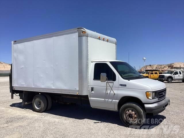 Ford F-350 Camion Fourgon