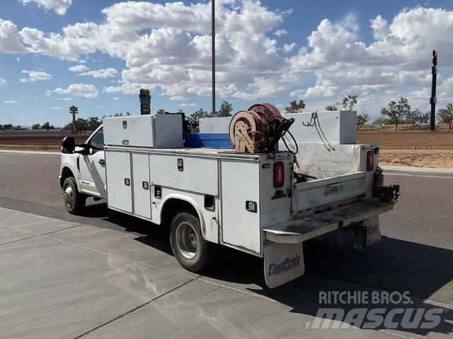 Ford F-350 Utilitaire benne