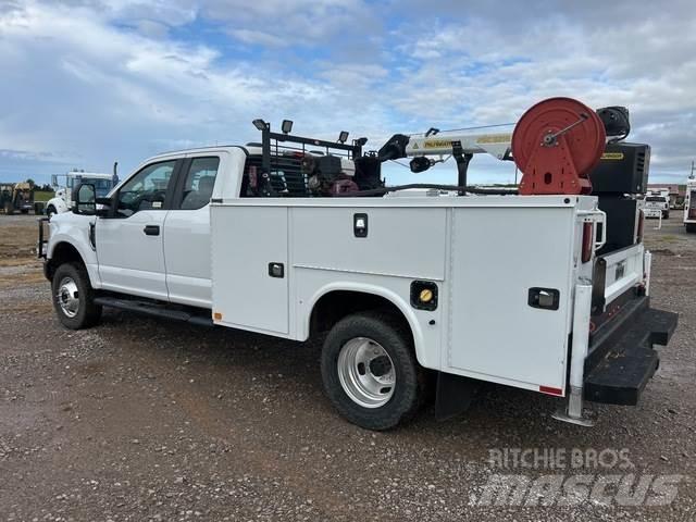 Ford F-350 Camions et véhicules municipaux